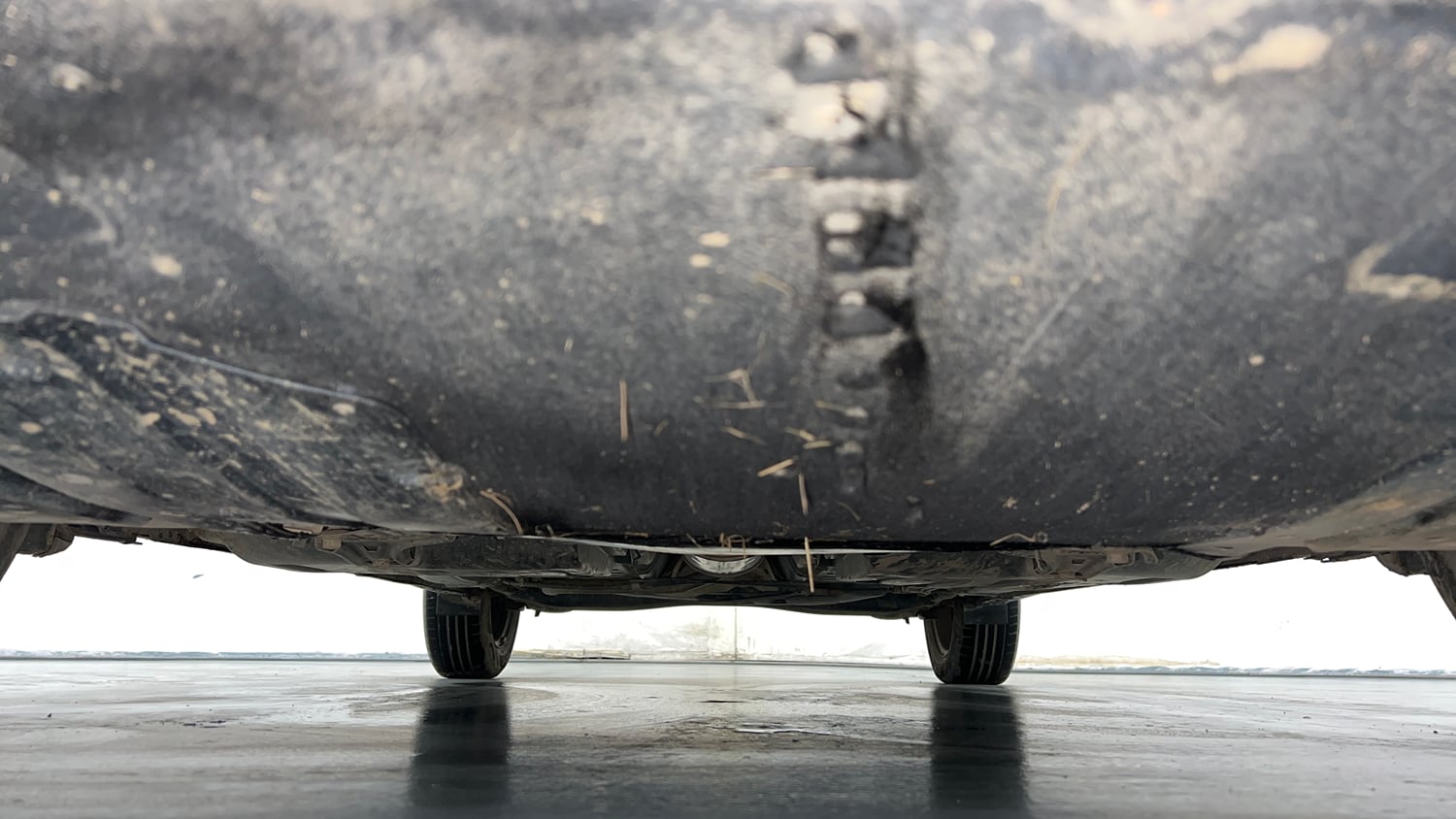 Used 2023 Maruti Suzuki Baleno Delta AGS Petrol Automatic extra FRONT LEFT UNDERBODY VIEW
