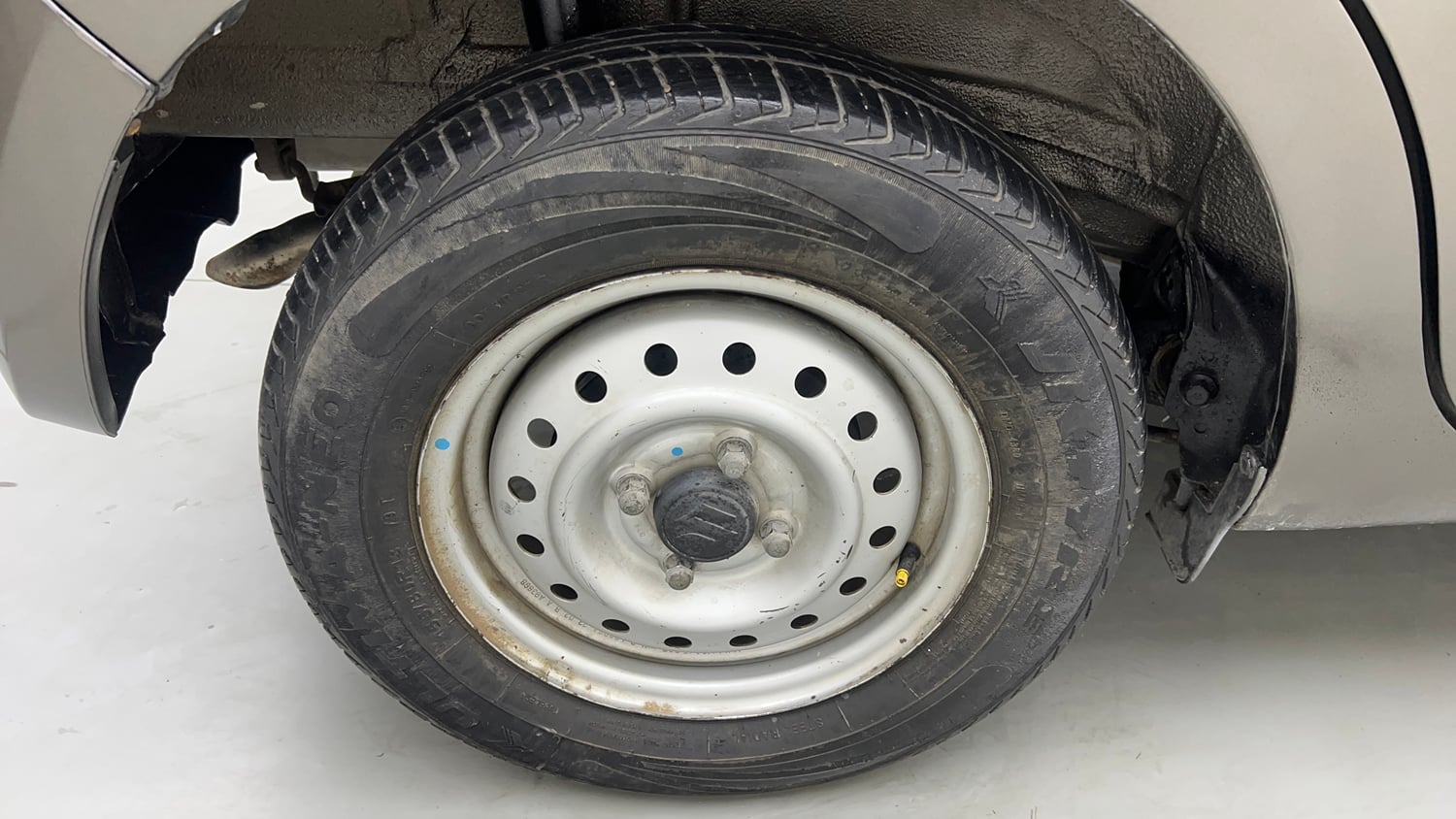 Used 2022 Maruti Suzuki Wagon R LXi (O) 1.0 CNG Cng Manual tyres RIGHT REAR TYRE RIM VIEW