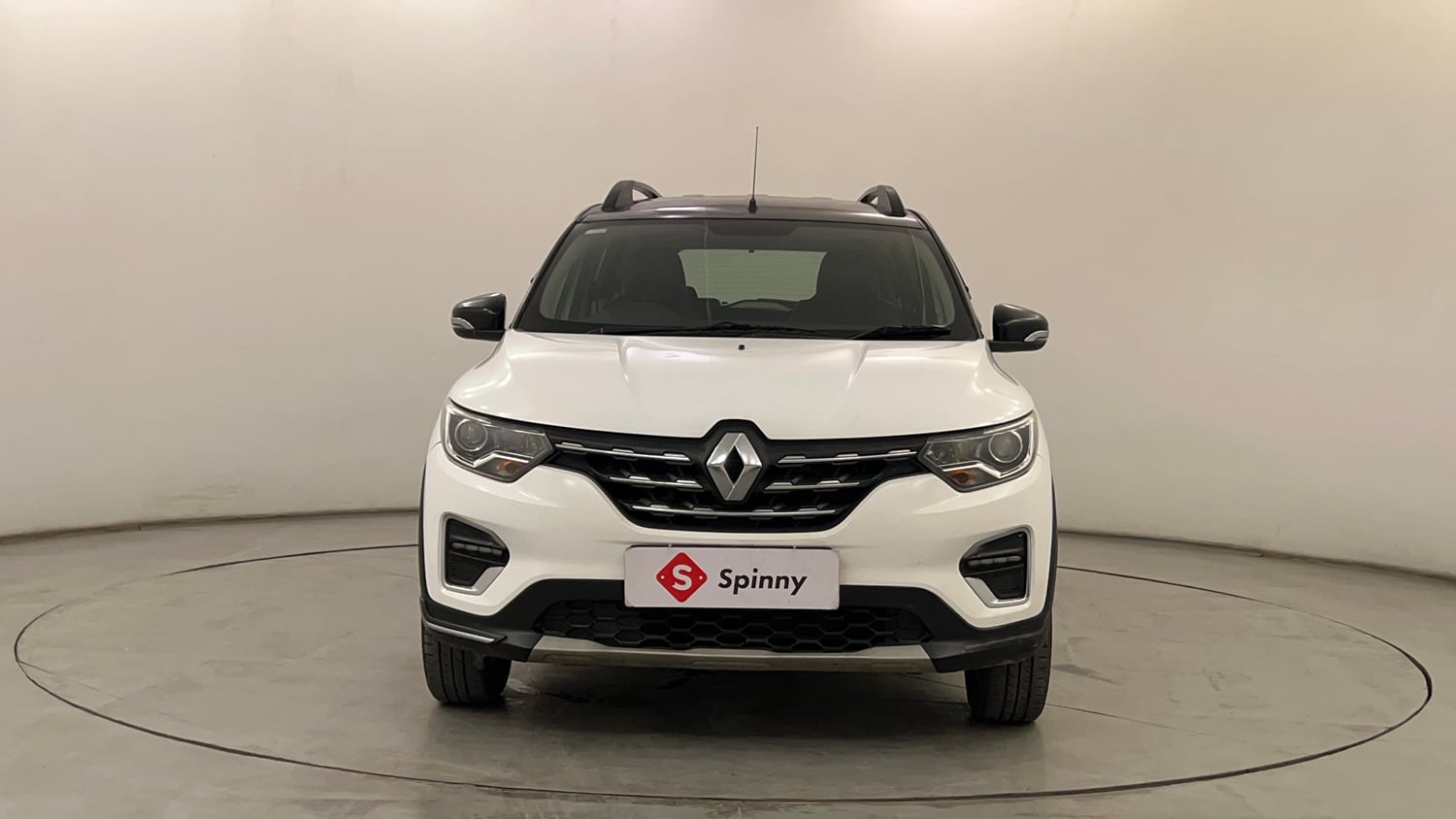 Used 2022 Renault Triber RXZ Petrol Manual exterior FRONT VIEW