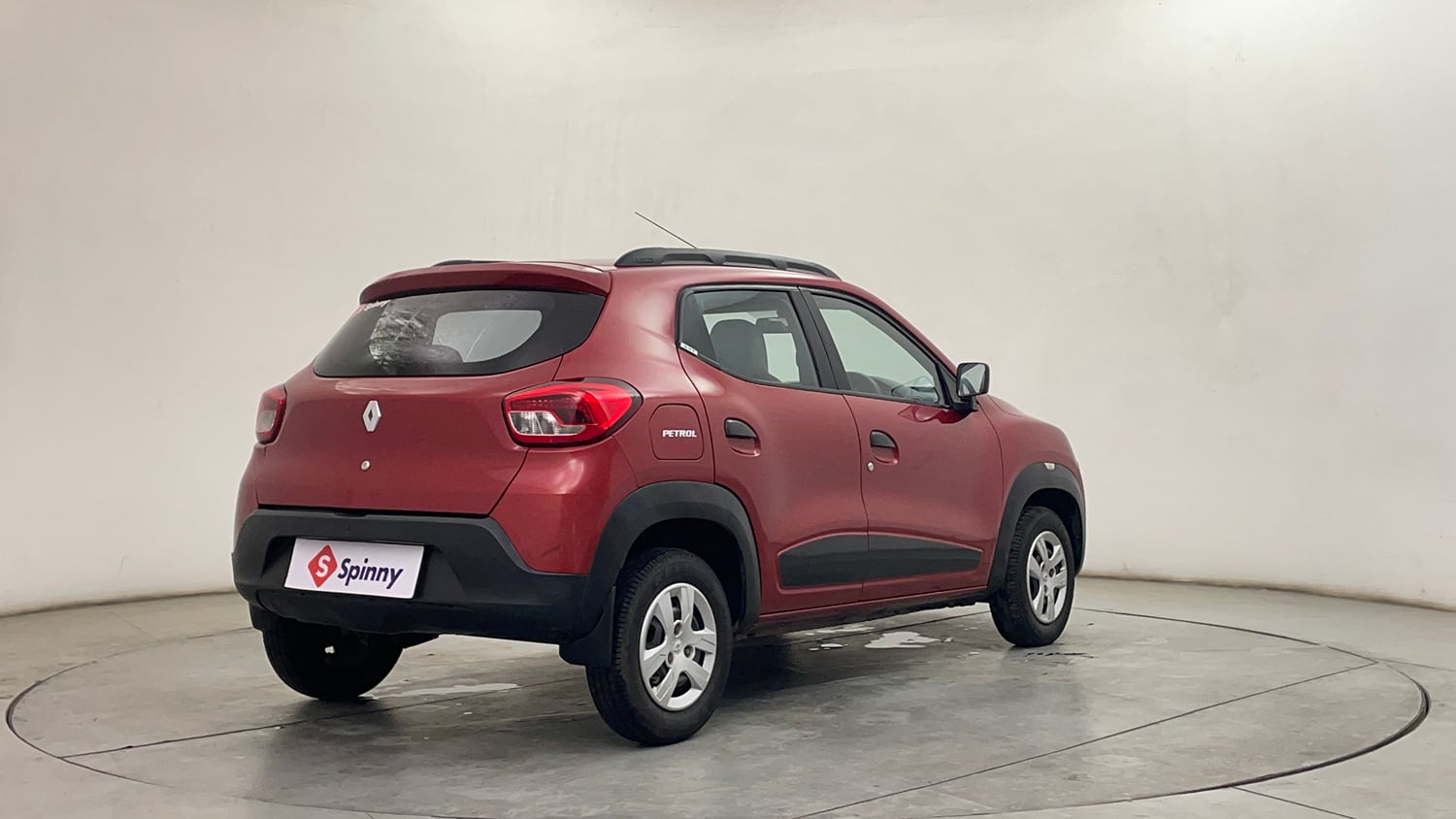 Used 2015 Renault Kwid RXT Petrol Manual exterior RIGHT REAR CORNER VIEW