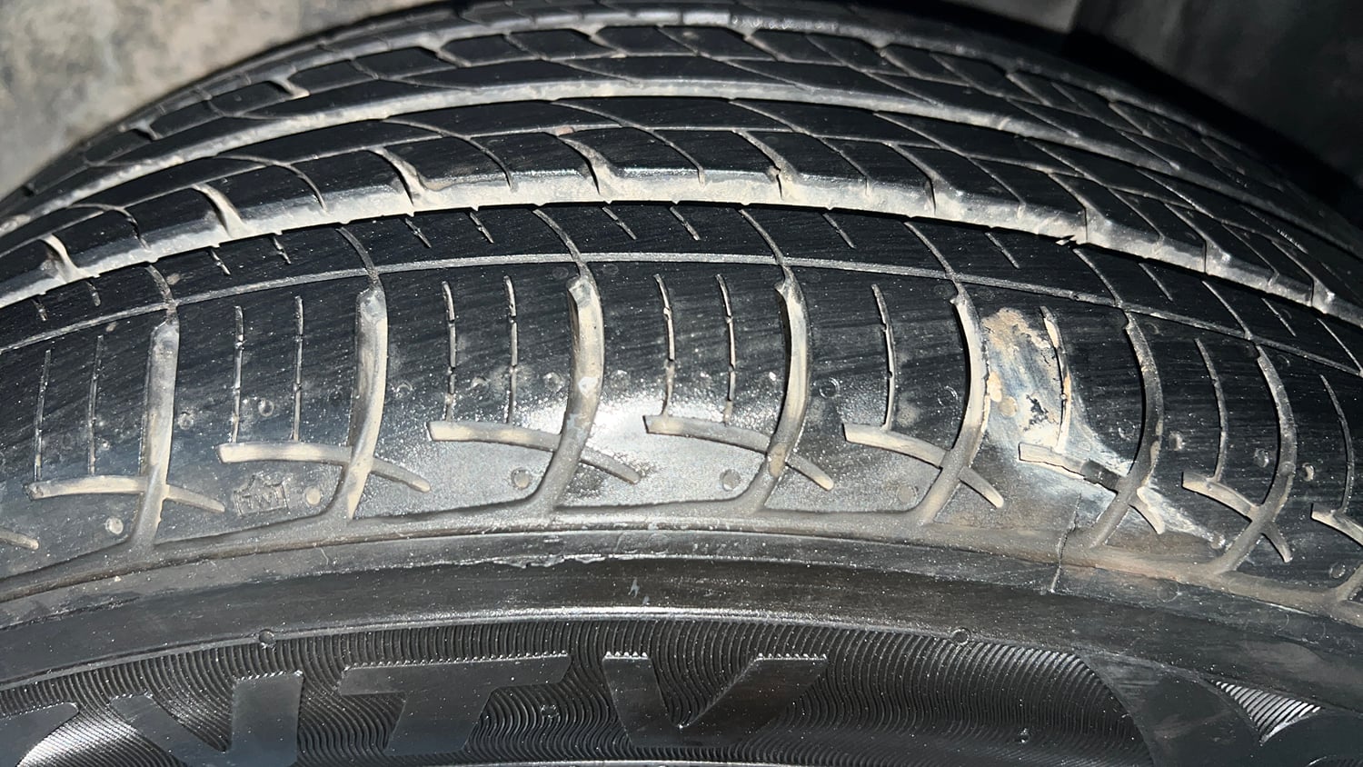Used 2019 Maruti Suzuki Ciaz Sigma Hybrid 1.5 Petrol Manual tyres LEFT REAR TYRE TREAD VIEW