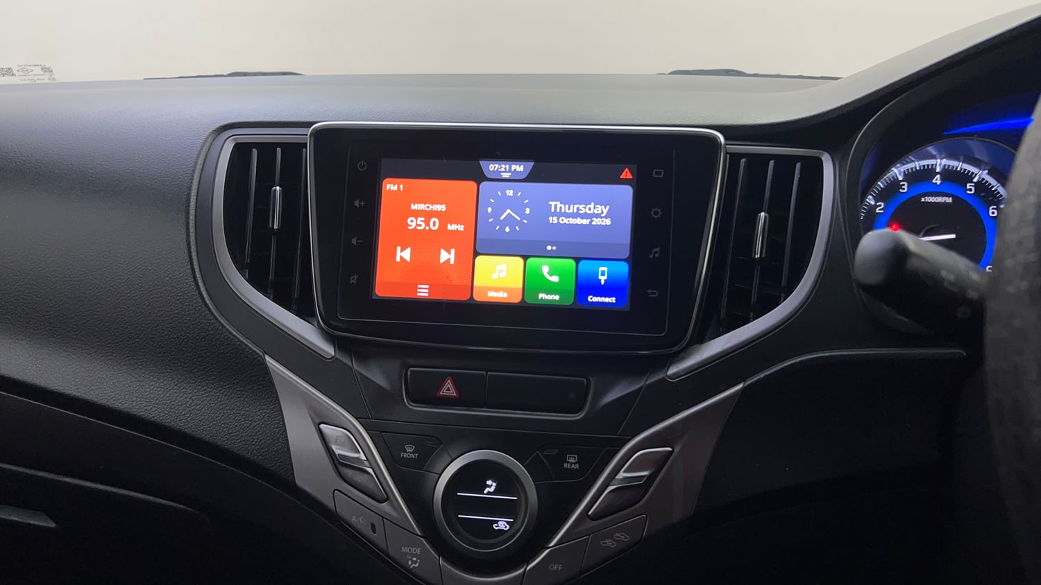 Used 2020 Maruti Suzuki Baleno Zeta Automatic Petrol Automatic top_features Touch screen infotainment system