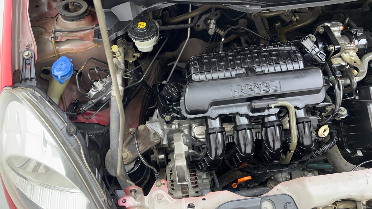 Used 2016 Honda Brio S MT Petrol Manual engine ENGINE RIGHT SIDE VIEW