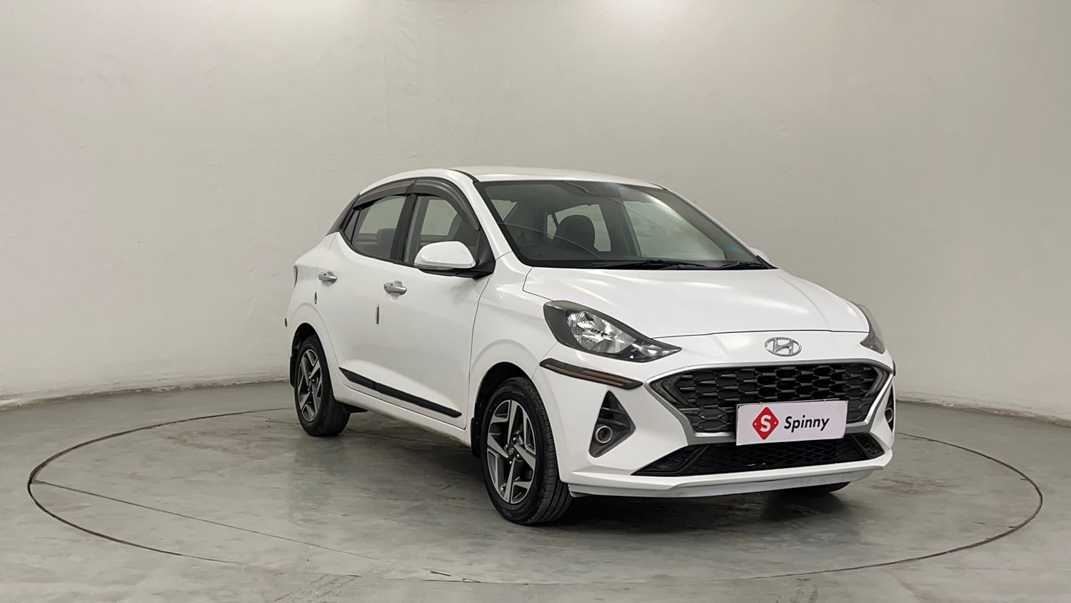 Used 2021 Hyundai Aura SX 1.2 Petrol Petrol Manual exterior RIGHT FRONT CORNER VIEW