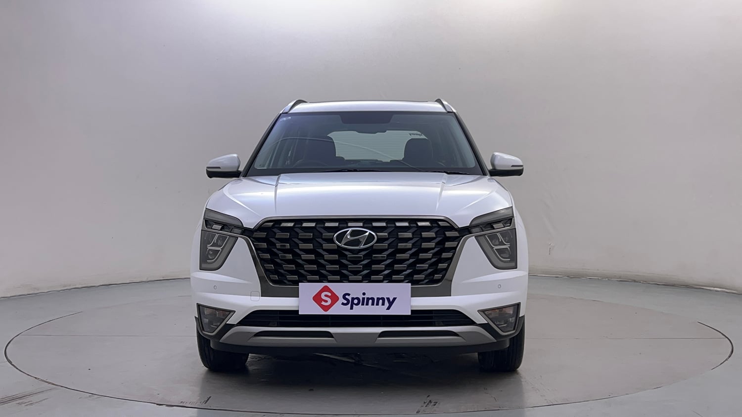 Used 2022 Hyundai Alcazar Signature (O) 6 STR 1.5 Diesel AT Diesel Automatic exterior FRONT VIEW