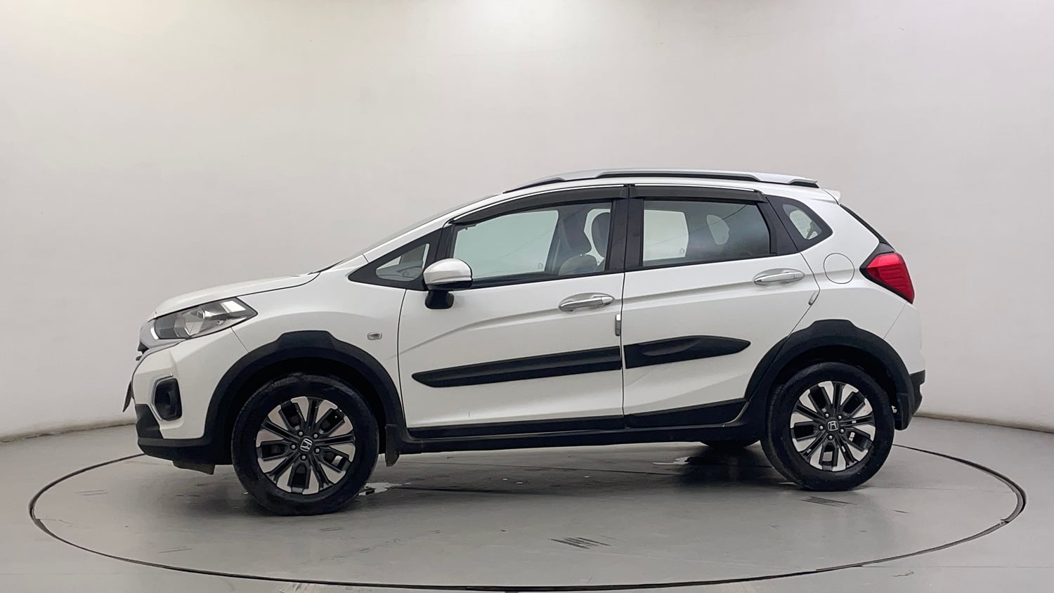 Used 2021 Honda WR-V SV MT Diesel Diesel Manual exterior LEFT SIDE VIEW