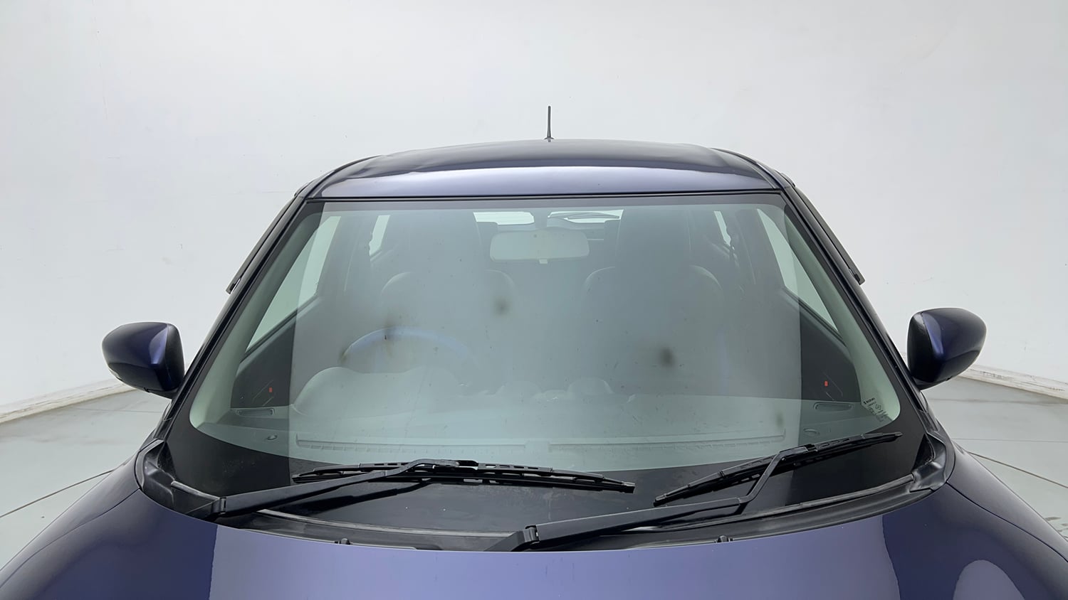 Used 2019 Maruti Suzuki Swift ZXi Plus Petrol Manual exterior FRONT WINDSHIELD VIEW
