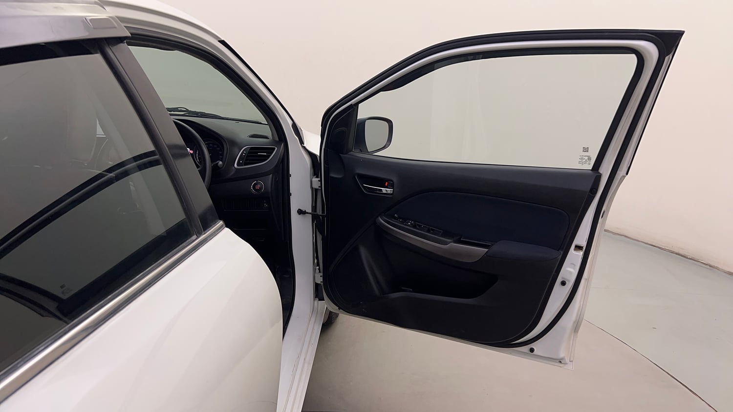 Used 2020 Toyota Glanza G CVT Petrol Automatic interior RIGHT FRONT DOOR OPEN VIEW