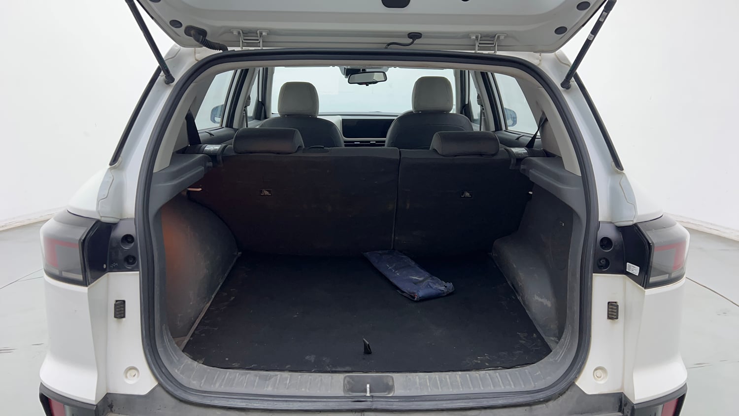 Used 2024 Hyundai Creta 1.5 MPi Petrol MT SX Tech Petrol Manual interior DICKY INSIDE VIEW
