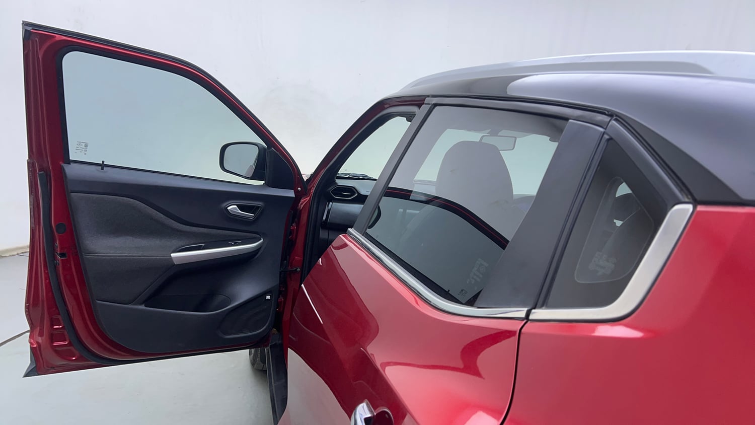 Used 2024 Nissan Magnite XV Premium Turbo CVT Dual Tone Petrol Automatic interior LEFT FRONT DOOR OPEN VIEW