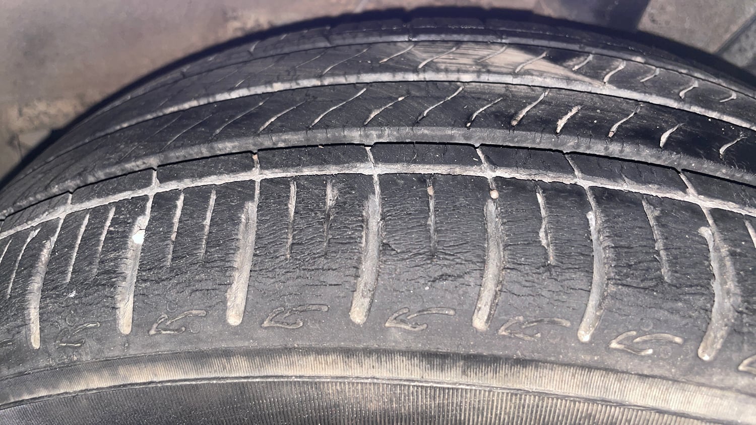 Used 2022 Hyundai Grand i10 Nios Asta AMT 1.2 Kappa VTVT Petrol Automatic tyres LEFT REAR TYRE TREAD VIEW
