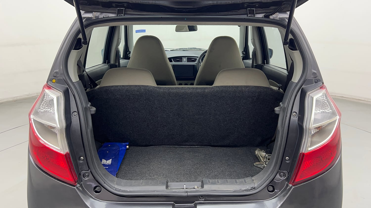 Used 2017 maruti-suzuki Alto K10 VXi (O) AMT Petrol Automatic interior DICKY INSIDE VIEW