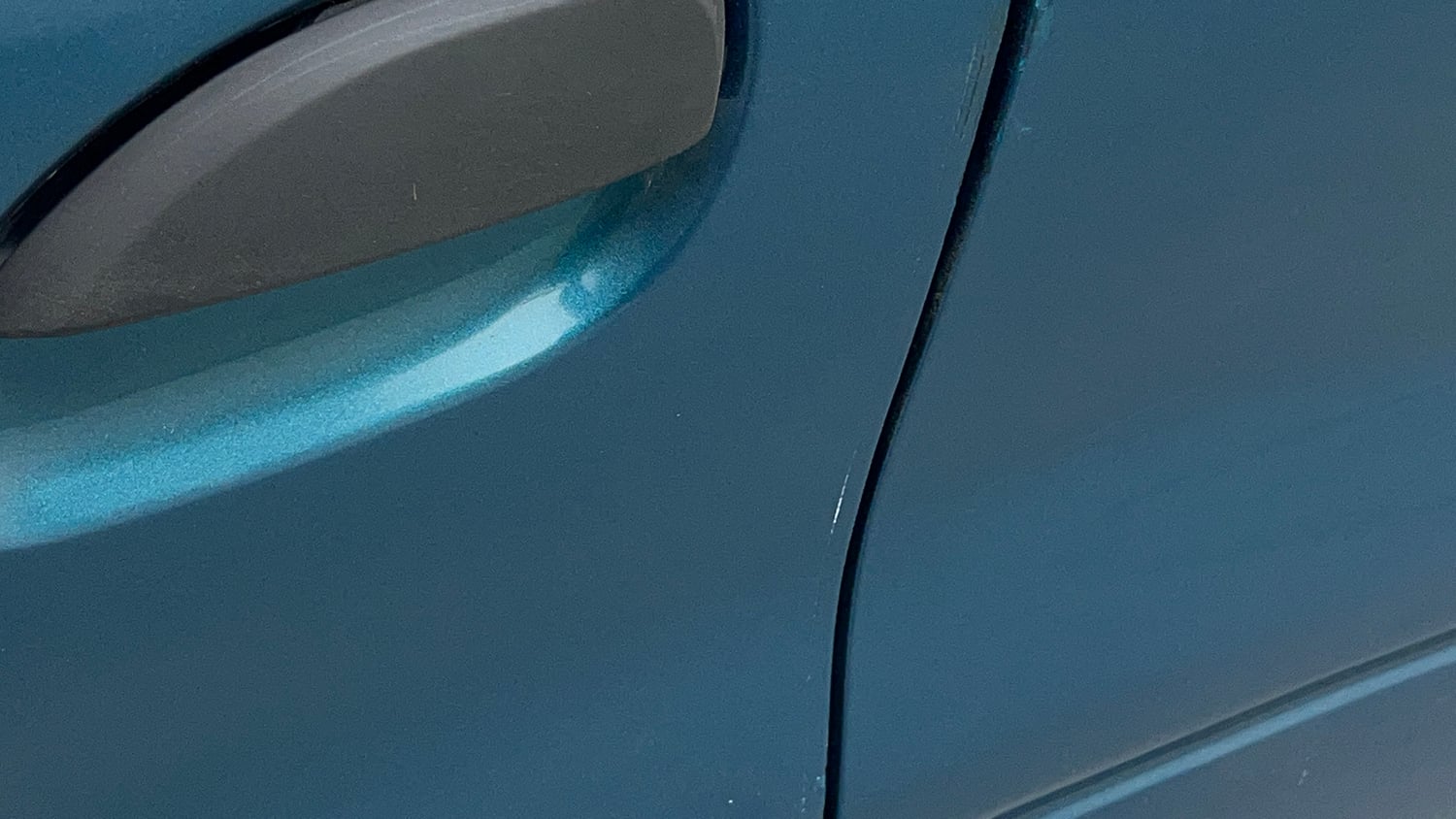 Used 2020 Renault Kwid RXL Petrol Manual dents MINOR SCRATCH
