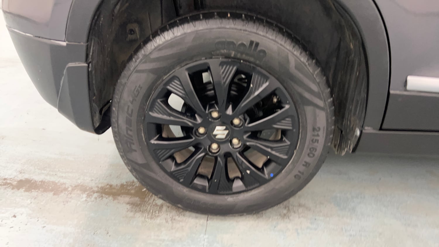 Used 2022 maruti-suzuki Vitara Brezza ZXi Petrol Manual tyres RIGHT REAR TYRE RIM VIEW