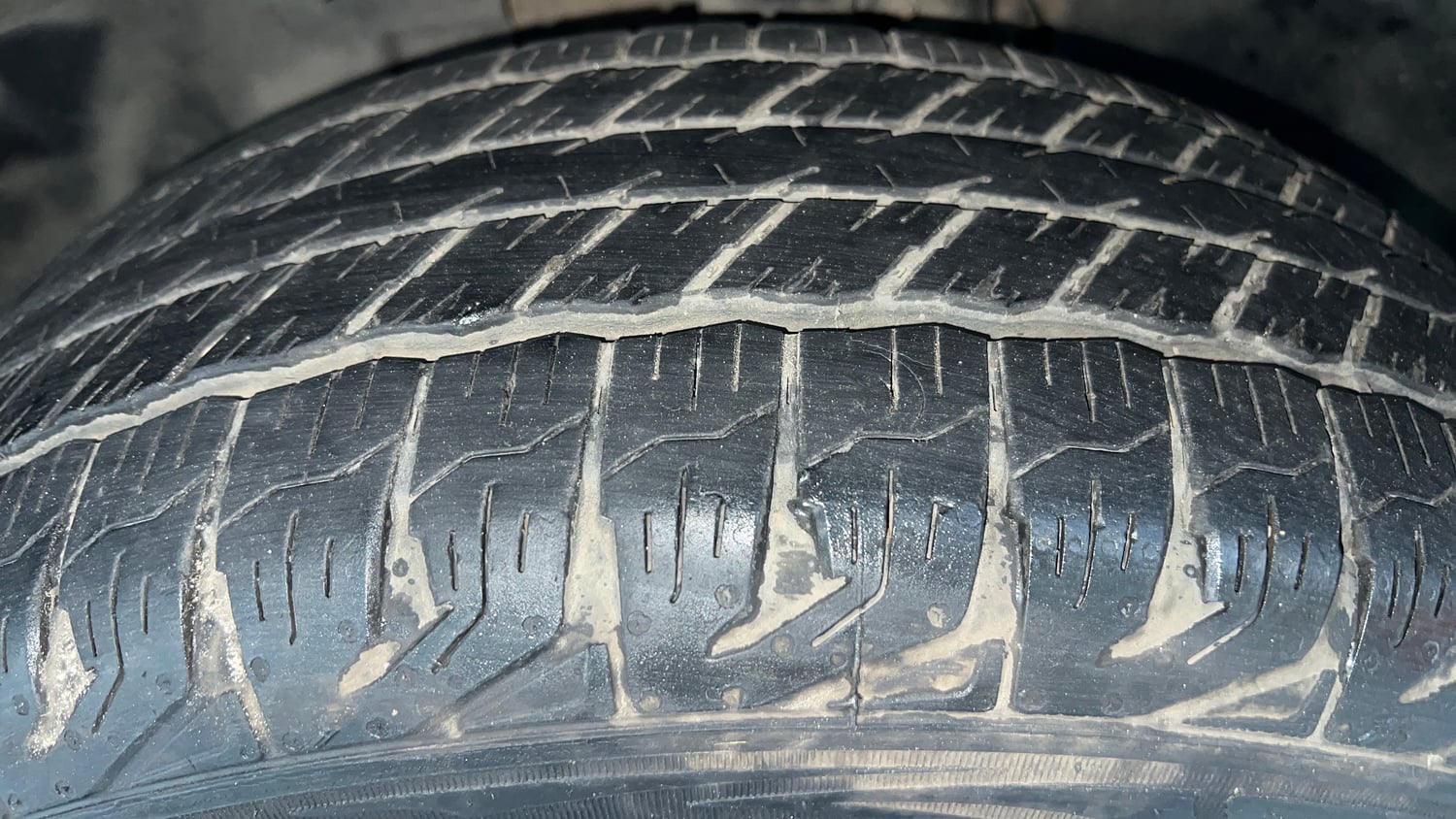 Used 2022 Tata Harrier XT Diesel Manual tyres LEFT FRONT TYRE TREAD VIEW