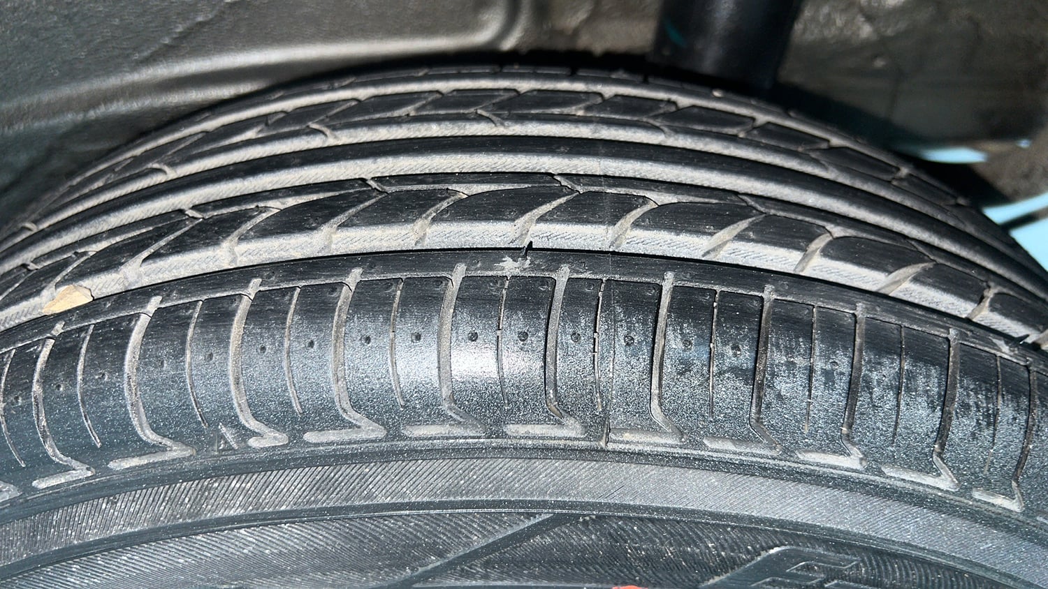 Used 2022 Maruti Suzuki Wagon R LXi (O) 1.0 CNG Cng Manual tyres LEFT REAR TYRE TREAD VIEW