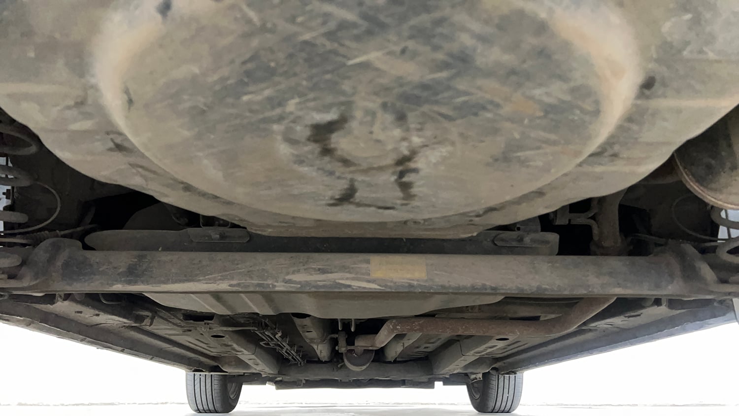 Used 2020 Tata Altroz XZ Petrol Petrol Manual extra REAR UNDERBODY VIEW (TAKEN FROM REAR)