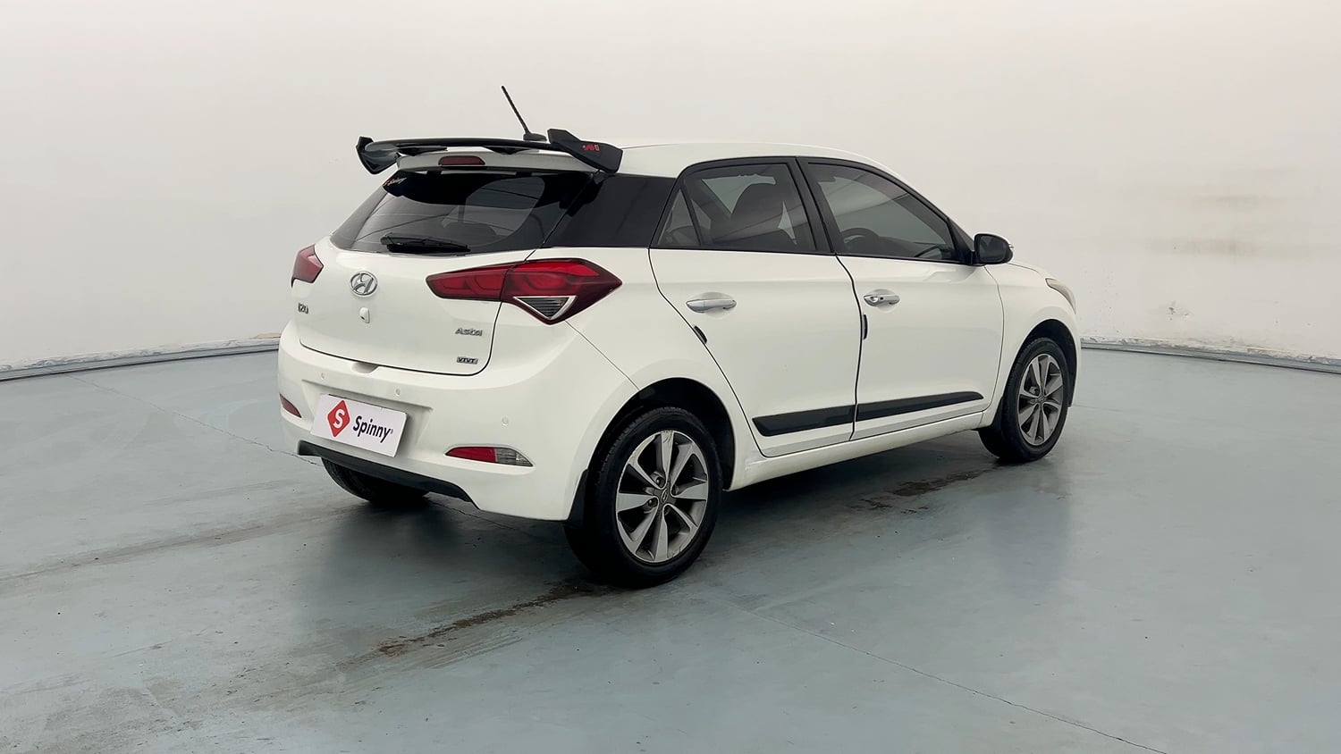 Used 2016 Hyundai Elite i20 Asta 1.2 Petrol Manual exterior RIGHT REAR CORNER VIEW