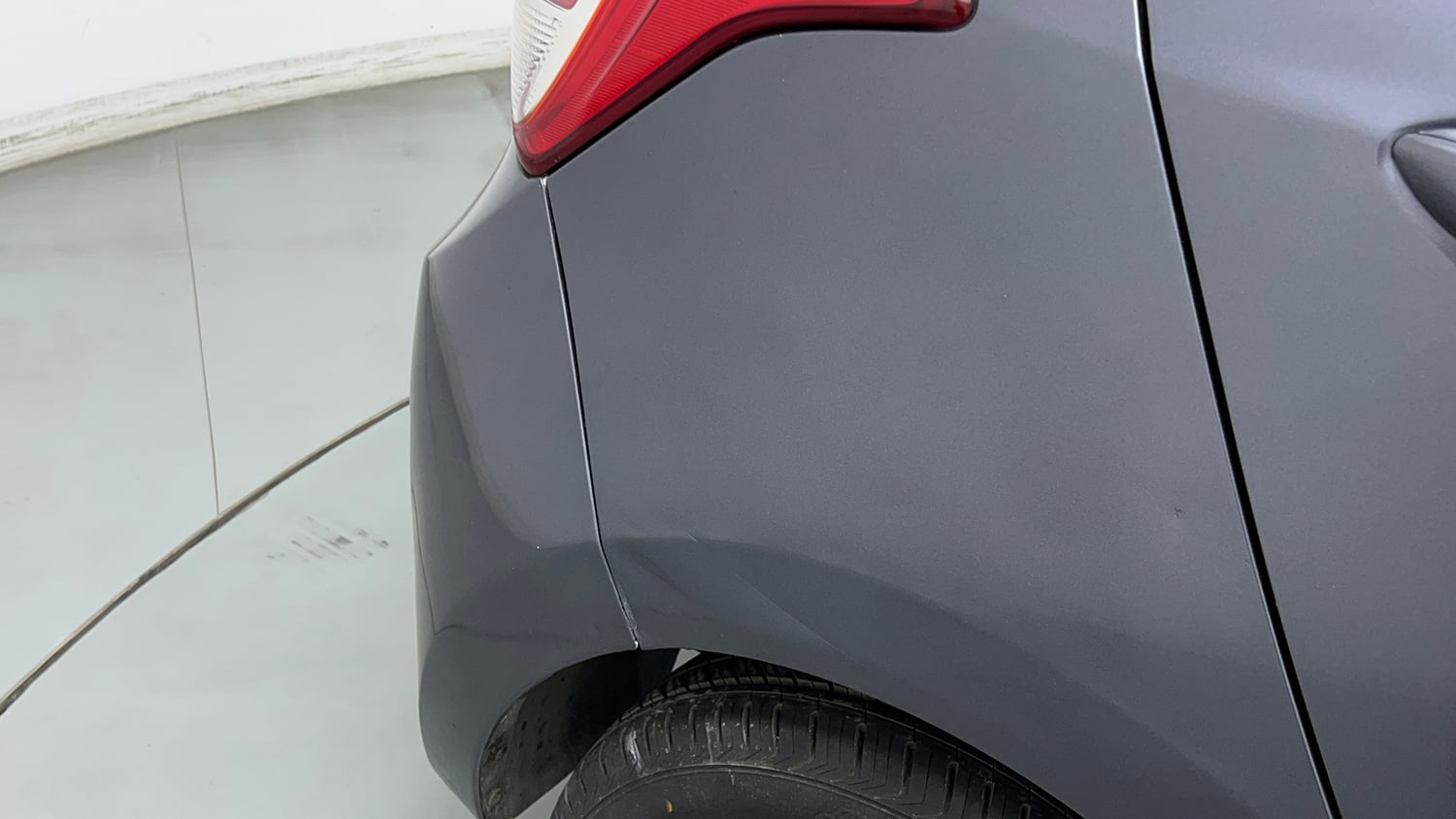 Used 2015 Hyundai Grand i10 Magna 1.2 Kappa VTVT Petrol Manual dents MINOR SCRATCH