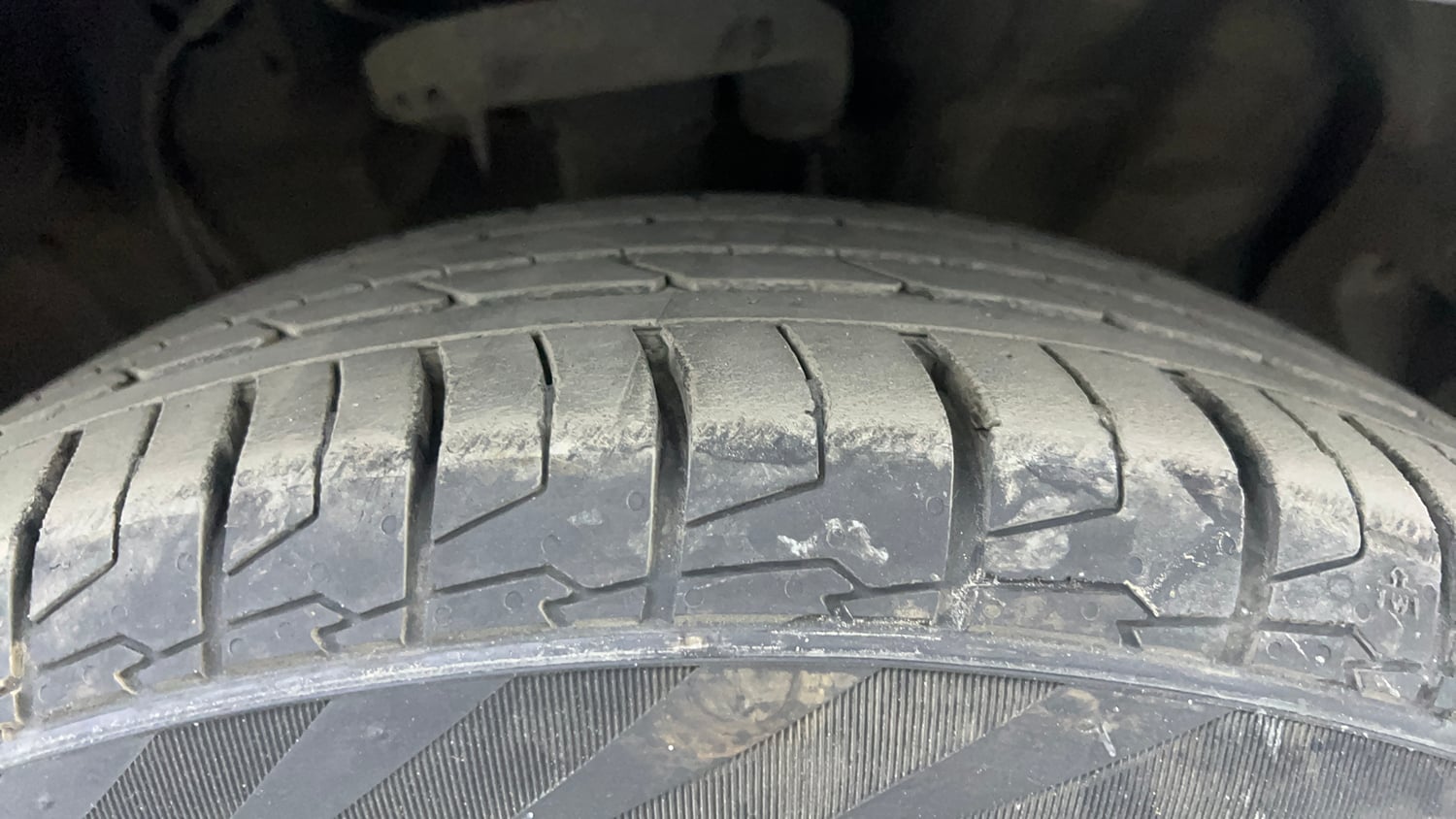 Used 2020 Hyundai Creta SX (O) 1.5 Petrol IVT Petrol Automatic tyres RIGHT FRONT TYRE TREAD VIEW