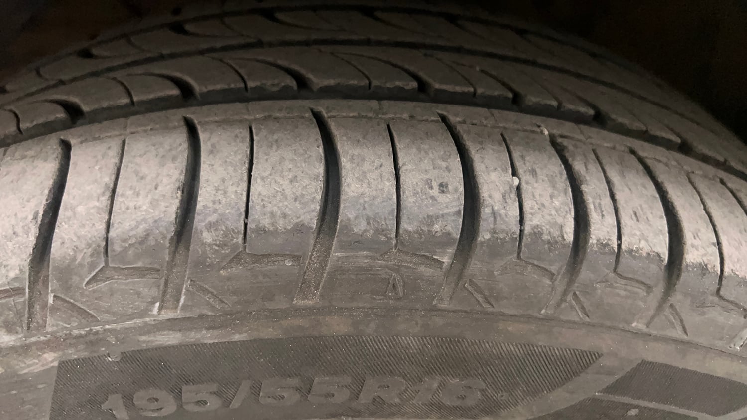 Used 2019 Maruti Suzuki Baleno Alpha Automatic Petrol Automatic tyres LEFT FRONT TYRE TREAD VIEW