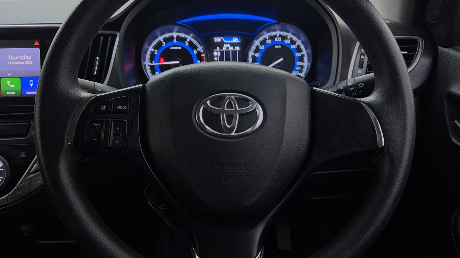 Used 2020 Toyota Glanza G CVT Petrol Automatic top_features Airbags