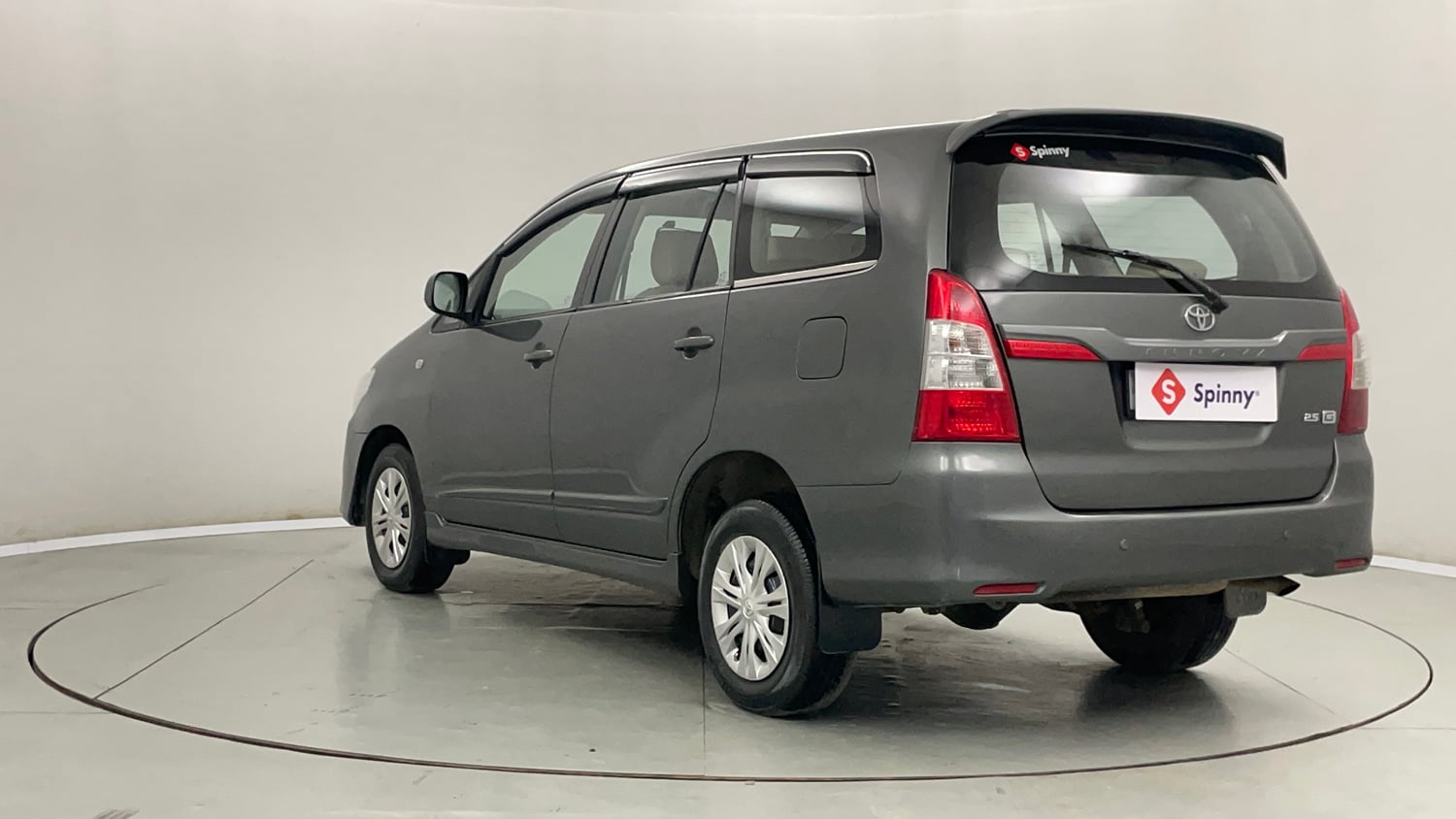 Used 2013 Toyota Innova 2.5 GX 8 STR BS-III Diesel Manual exterior LEFT REAR CORNER VIEW
