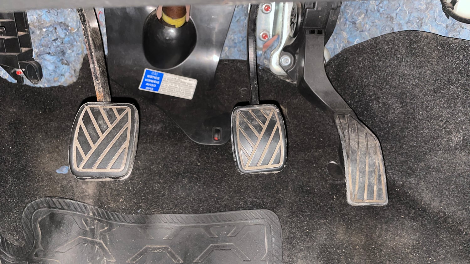Used 2017 Maruti Suzuki Swift Lxi ABS (O) Petrol Manual interior PEDALS VIEW