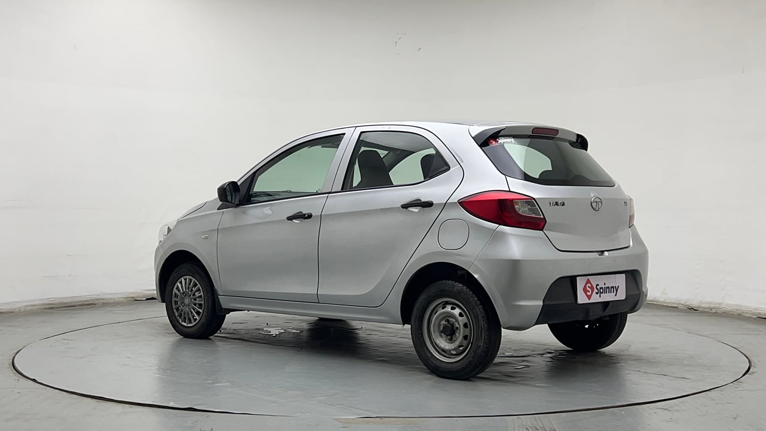 Used 2018 Tata Tiago Revotron XE Petrol Manual exterior LEFT REAR CORNER VIEW