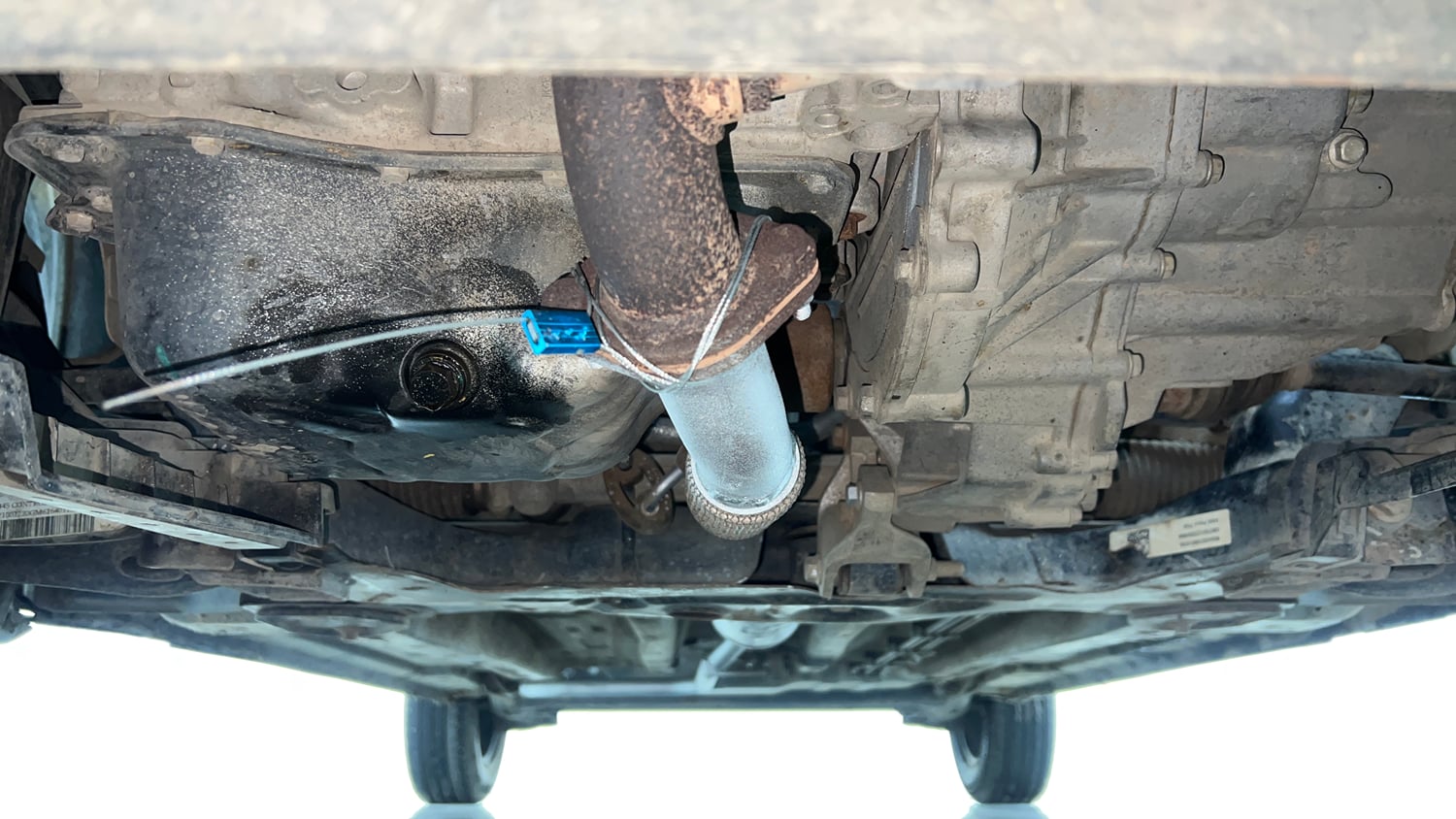 Used 2023 Tata Punch Pure MT Petrol Manual extra FRONT LEFT UNDERBODY VIEW