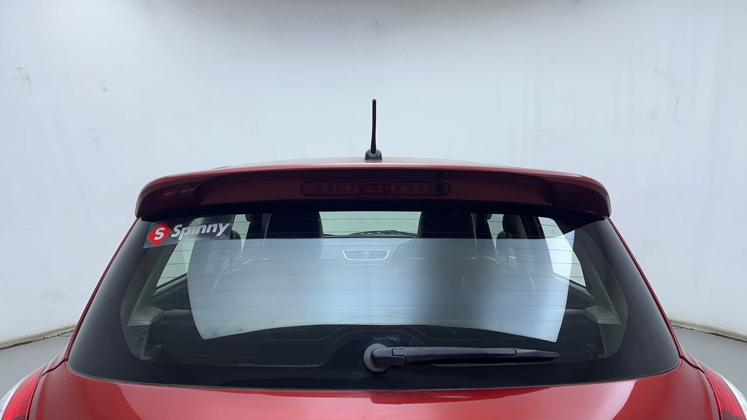 Used 2014 Maruti Suzuki Swift ZXi Petrol Manual exterior BACK WINDSHIELD VIEW