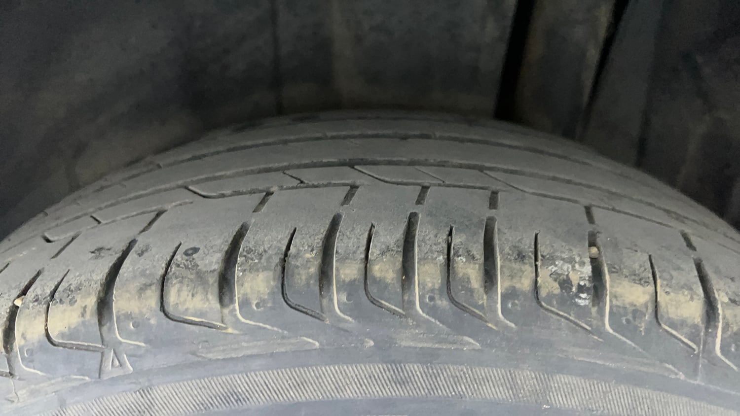 Used 2018 Maruti Suzuki S-Cross Zeta 1.3 Diesel Manual tyres LEFT REAR TYRE TREAD VIEW