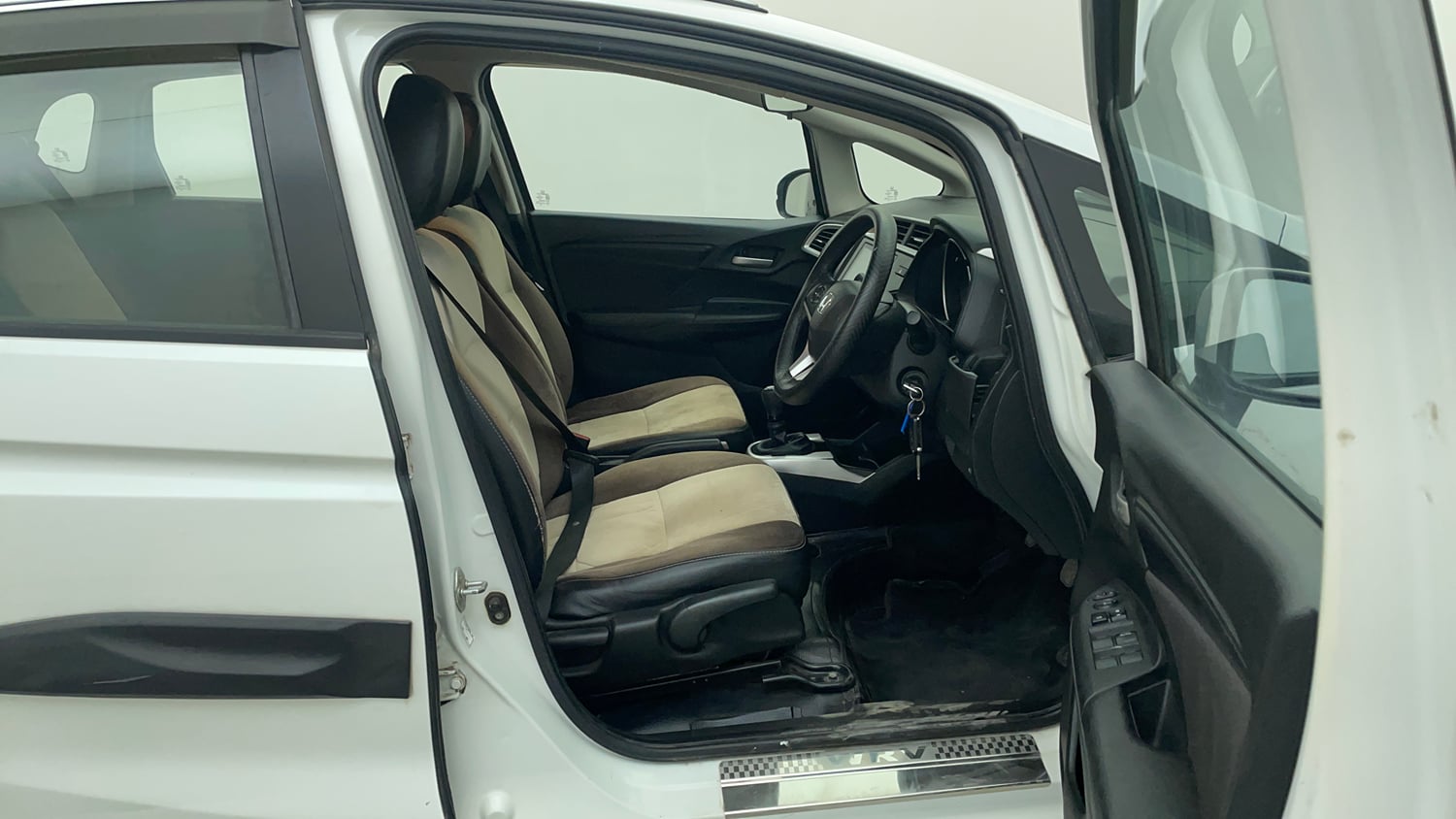 Used 2021 Honda WR-V SV MT Diesel Diesel Manual interior RIGHT SIDE FRONT DOOR CABIN VIEW