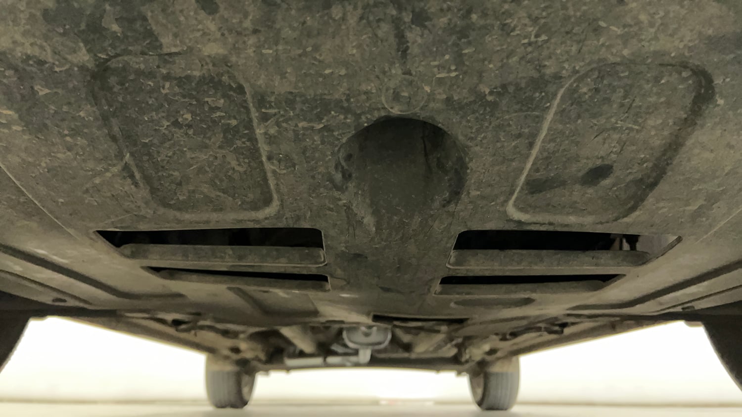 Used 2019 Hyundai Creta SX 1.6 Petrol Petrol Manual extra FRONT LEFT UNDERBODY VIEW