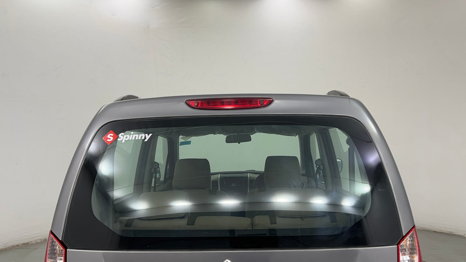 Used 2013 Maruti Suzuki Wagon R LXI CNG Cng Manual exterior BACK WINDSHIELD VIEW