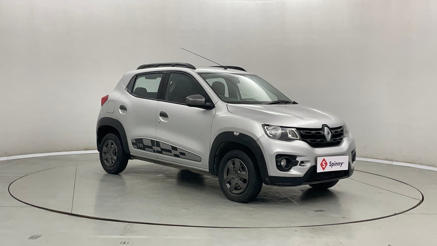 Used 2018 Renault Kwid 1.0 RXT AMT Opt Petrol Automatic exterior RIGHT FRONT CORNER VIEW