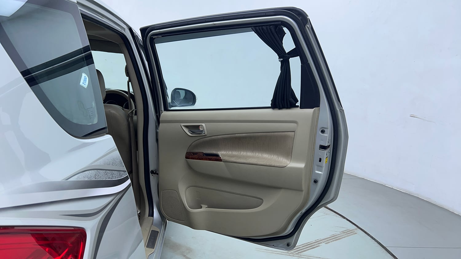 Used 2015 Maruti Suzuki Ertiga Vxi Petrol Manual interior RIGHT REAR DOOR OPEN VIEW