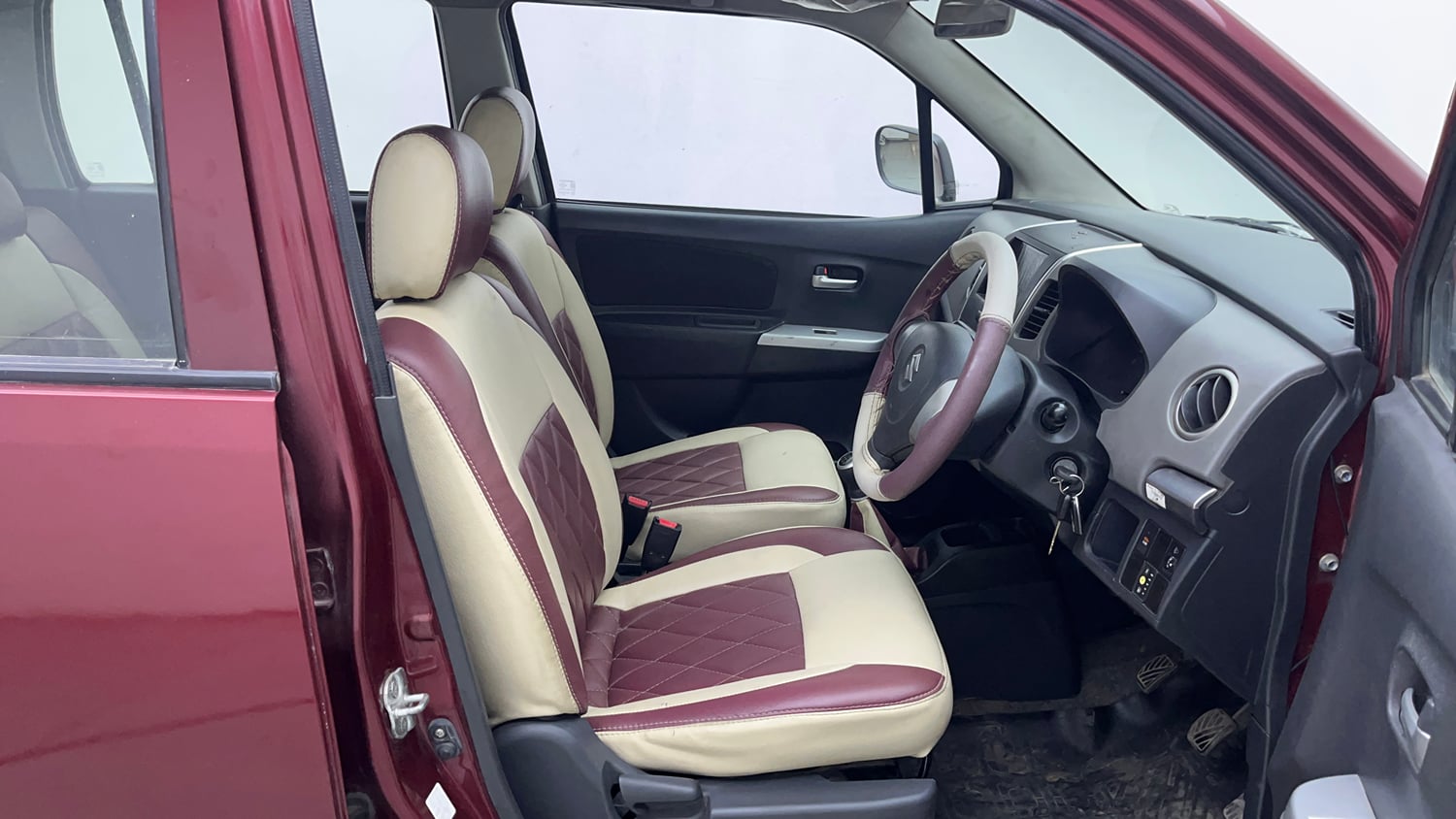 Used 2012 Maruti Suzuki Wagon R 1.0 LXi CNG Cng Manual interior RIGHT SIDE FRONT DOOR CABIN VIEW