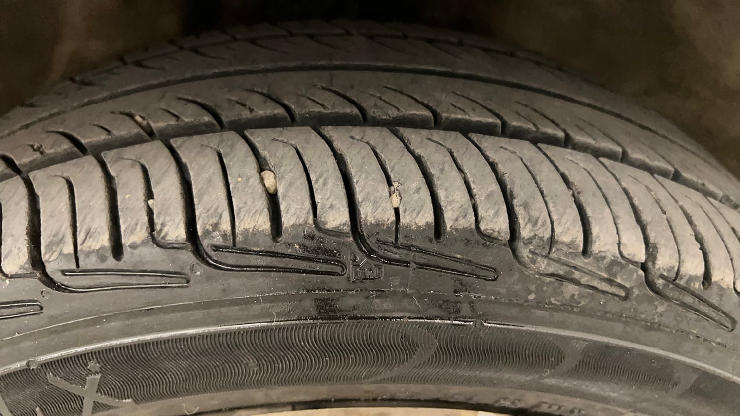 Used 2016 Maruti Suzuki Alto K10 VXi Petrol Manual tyres RIGHT FRONT TYRE TREAD VIEW