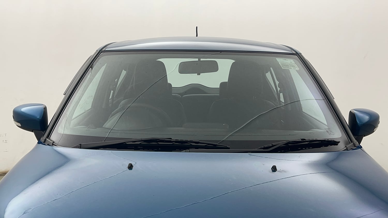 Used 2017 Maruti Suzuki Ignis Delta 1.2 MT Petrol Manual exterior FRONT WINDSHIELD VIEW
