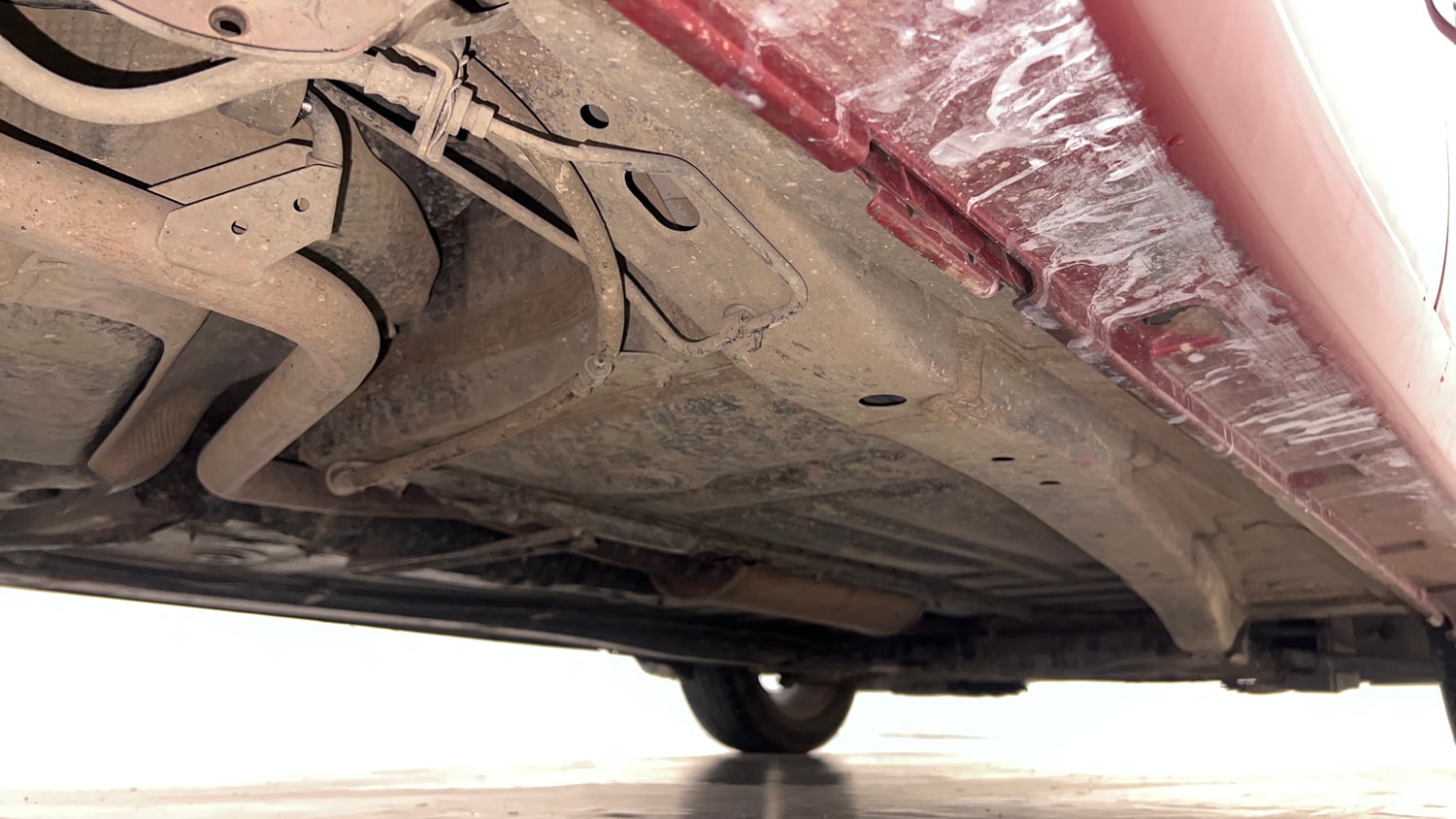 Used 2020 Maruti Suzuki Baleno Zeta Automatic Petrol Automatic extra REAR RIGHT UNDERBODY VIEW