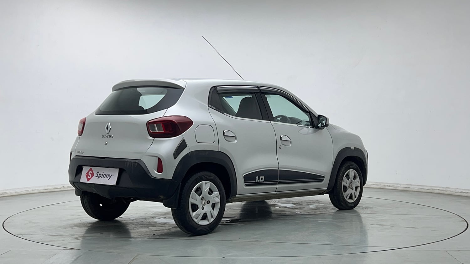 Used 2022 Renault Kwid RXT 1.0 (O) Petrol Manual exterior RIGHT REAR CORNER VIEW