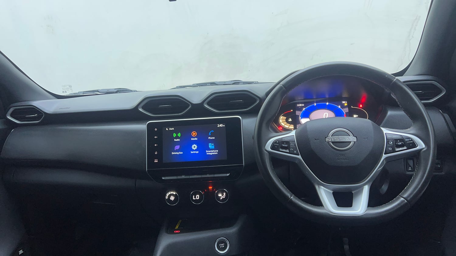 Used 2024 Nissan Magnite XV Premium Turbo CVT Dual Tone Petrol Automatic interior DASHBOARD VIEW