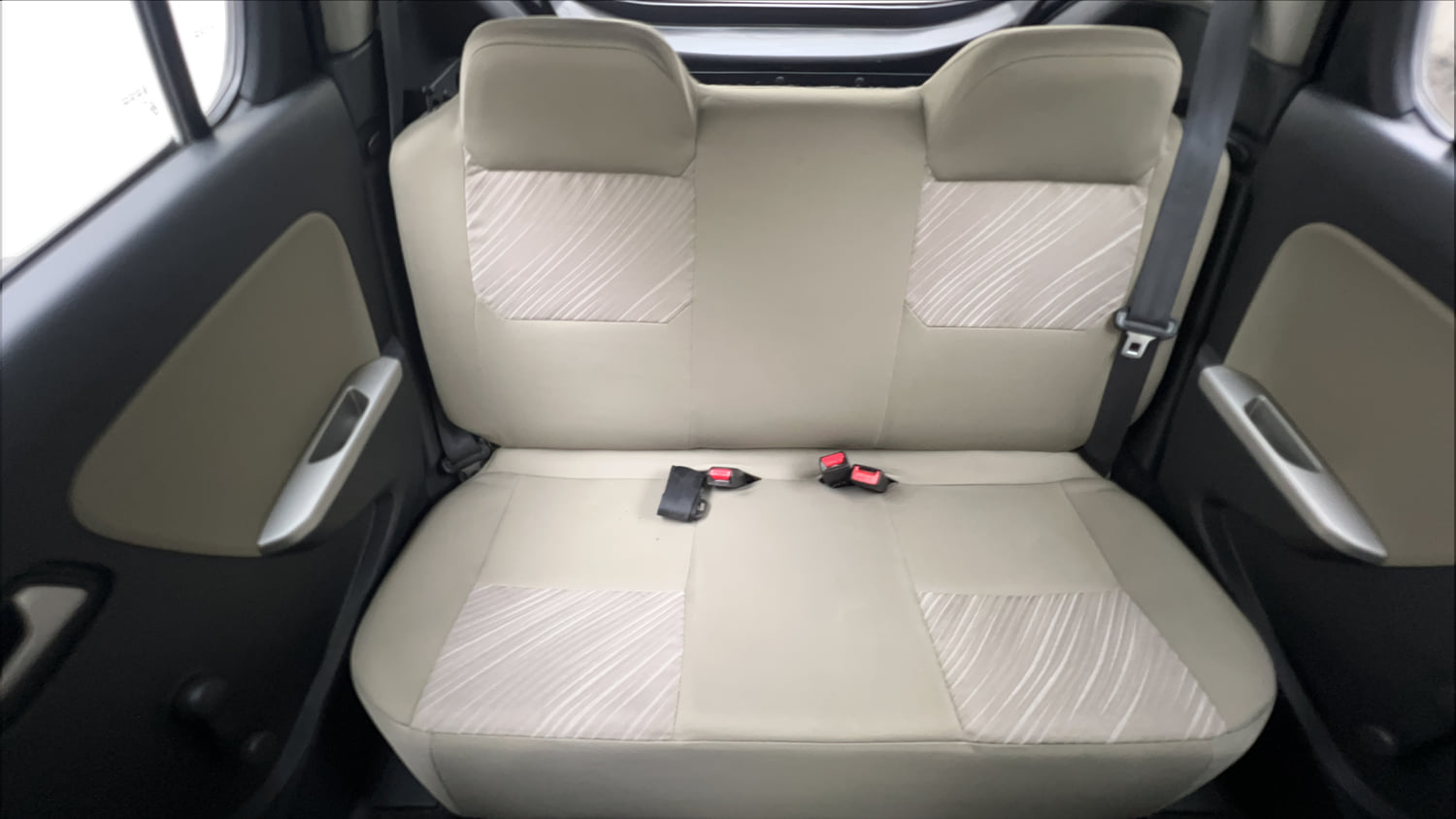 Used 2017 maruti-suzuki Alto K10 VXi (O) AMT Petrol Automatic interior REAR SEAT CONDITION VIEW