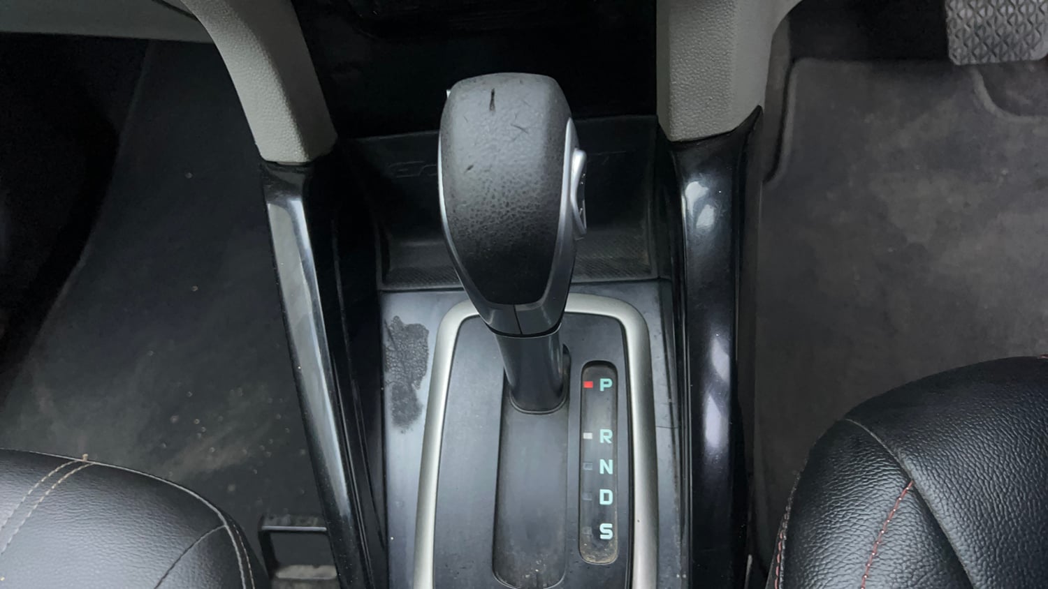 Used 2016 Ford EcoSport Titanium 1.5L Ti-VCT AT Petrol Automatic interior GEAR  KNOB VIEW