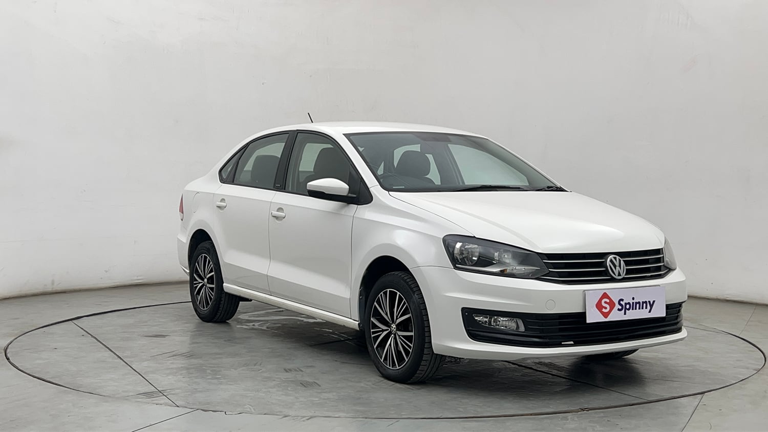 Used 2017 Volkswagen Vento Allstar 1.6 (P) Petrol Manual exterior RIGHT FRONT CORNER VIEW