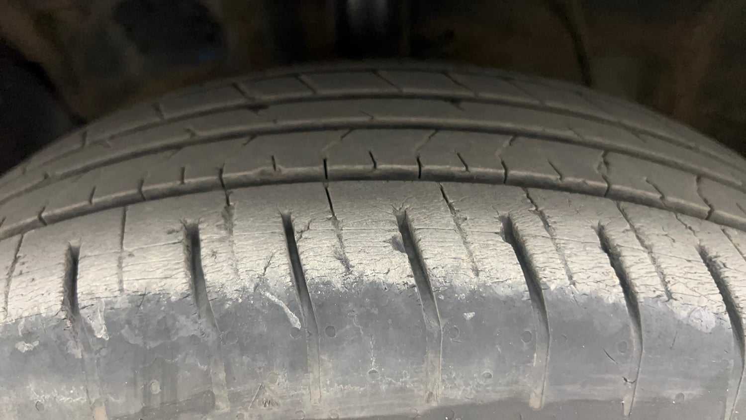 Used 2022 Hyundai Creta EX 1.5 Petrol Petrol Manual tyres LEFT FRONT TYRE TREAD VIEW