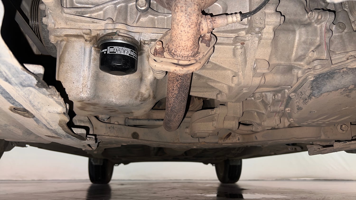 Used 2020 Toyota Glanza G CVT Petrol Automatic extra FRONT LEFT UNDERBODY VIEW