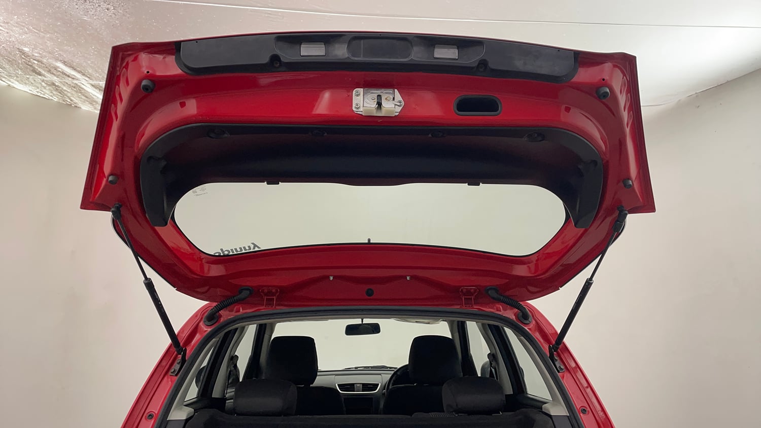 Used 2017 Maruti Suzuki Swift Lxi ABS (O) Petrol Manual interior DICKY DOOR OPEN VIEW