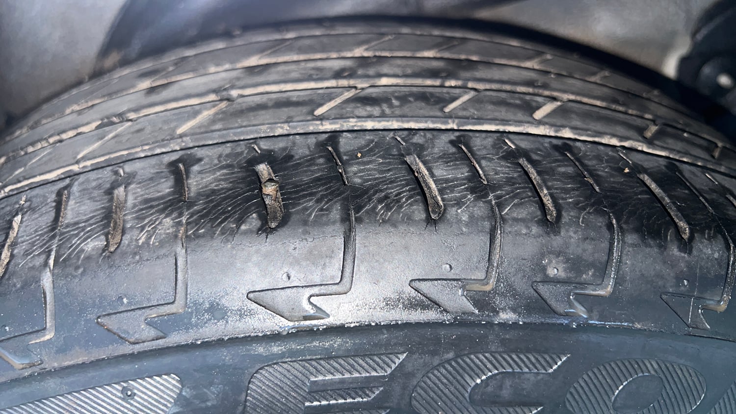 Used 2016 Hyundai Verna 1.6 VTVT SX Petrol Manual tyres LEFT REAR TYRE TREAD VIEW